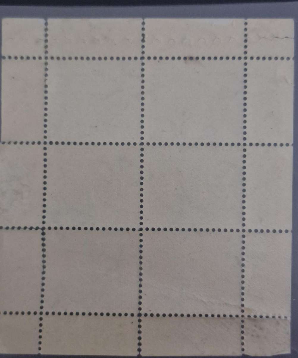 Mini sheet of 6 x  1 1/2d stamps in Mint condition - South Africa