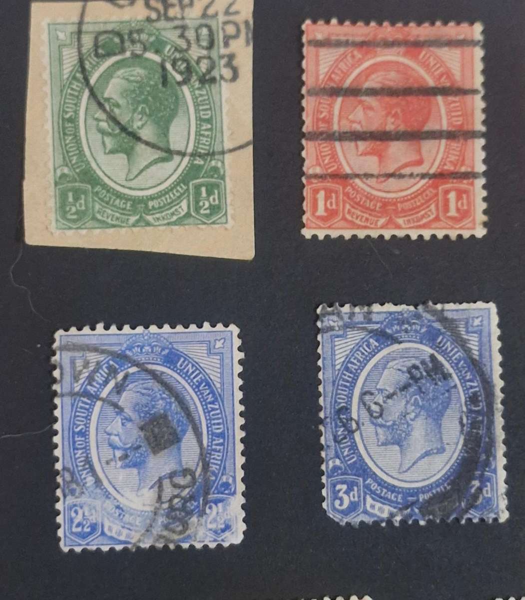 SELECTION OF 8 UNION OF SOUTH AFRICA STAMPS