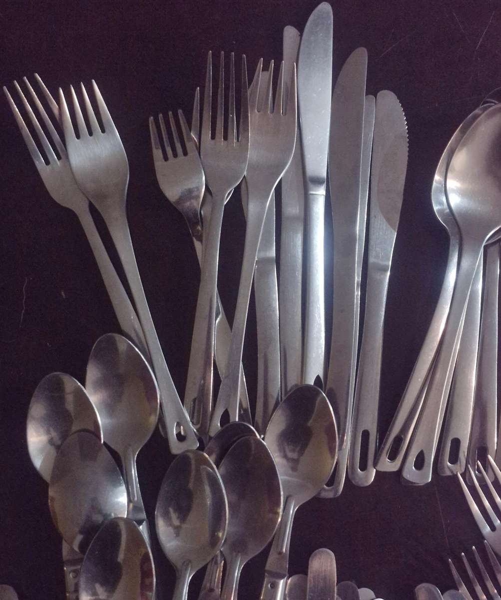 Joblot of 74 pieces cutlery