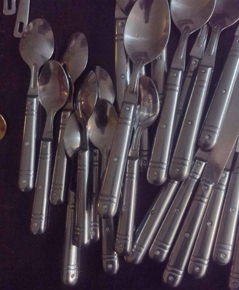 Joblot of 74 pieces cutlery