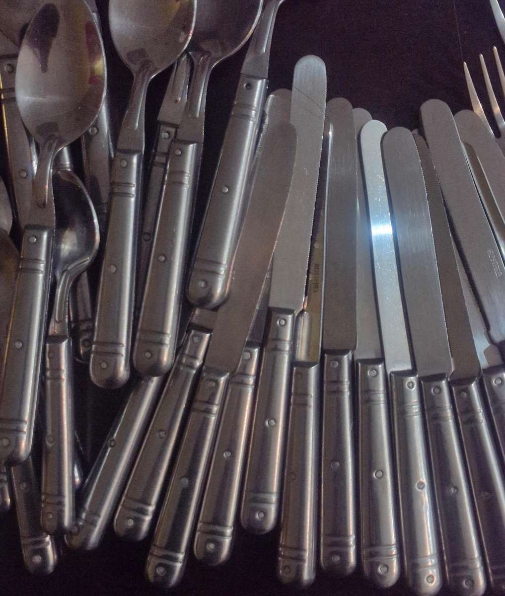 Joblot of 74 pieces cutlery