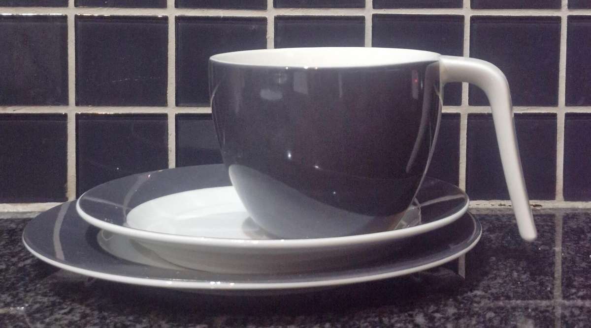 Stunning 12 piece retro coffee cups, saucers and side plates in charcoal and white