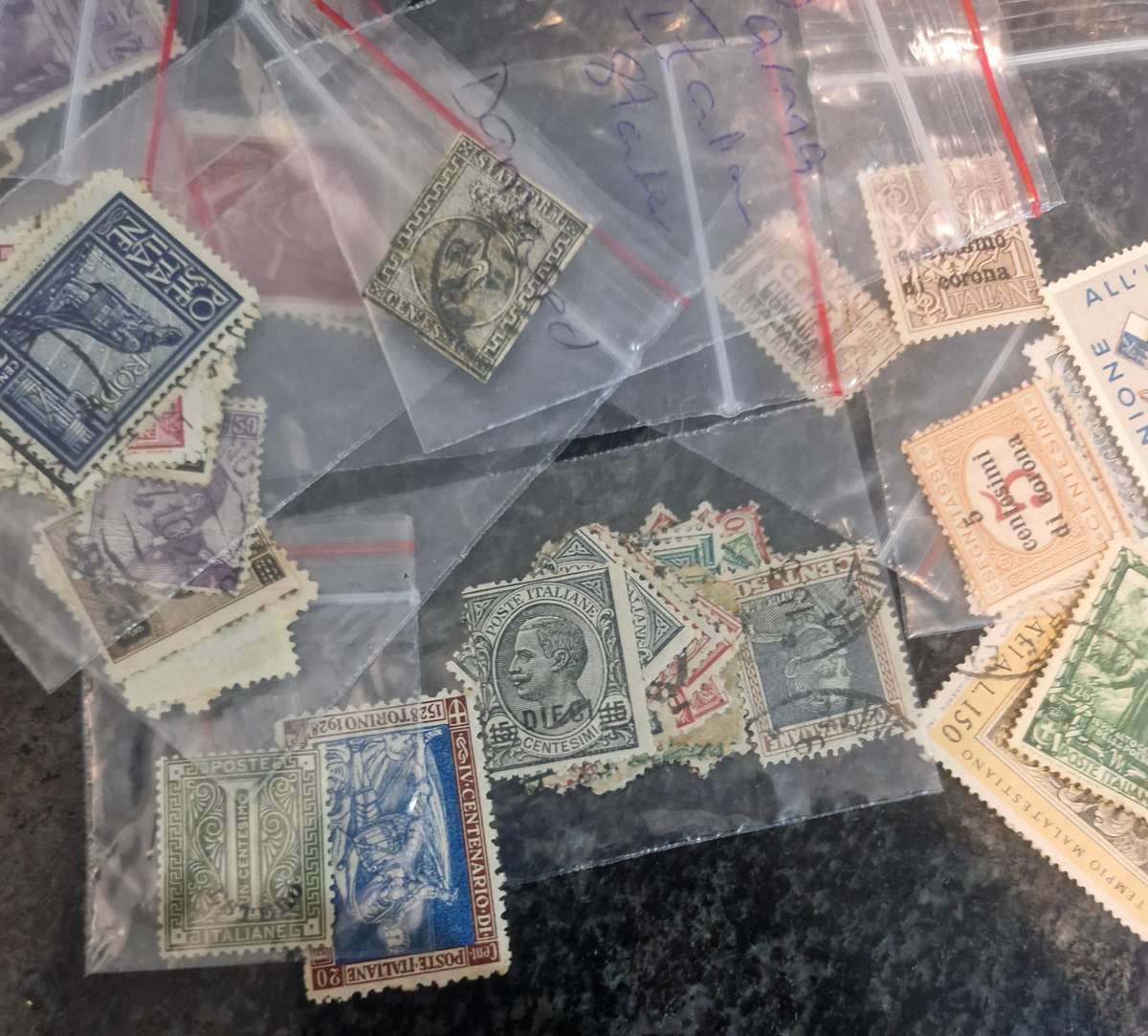 Lucky packet of Italian stamps late 1800s to more recent - some nice collectables