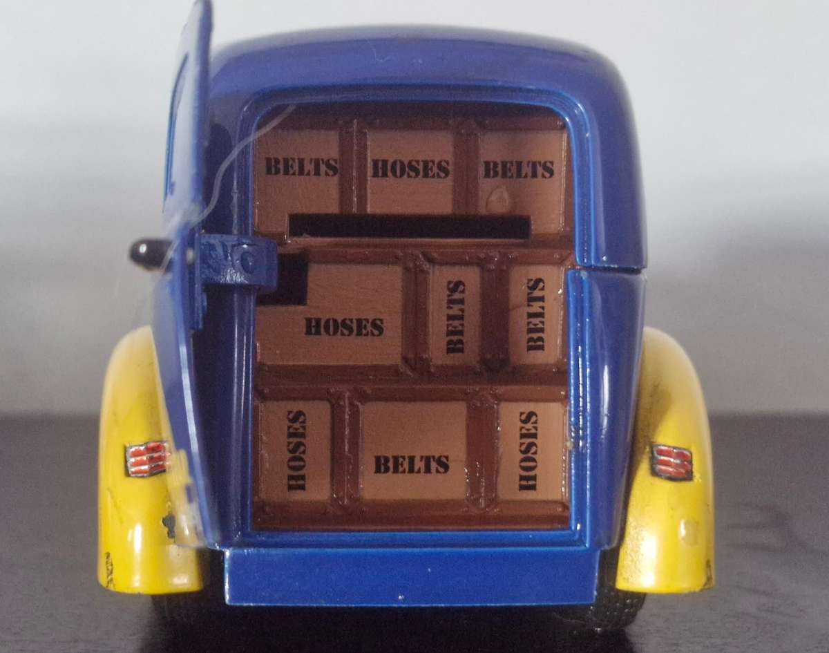 Rare - LIMITED EDITION 1940 Ford Goodyear - collectors Model panel van