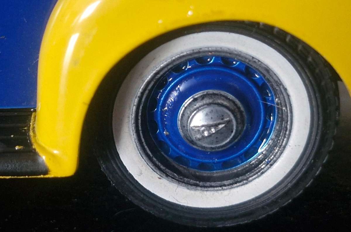 Rare - LIMITED EDITION 1940 Ford Goodyear - collectors Model panel van