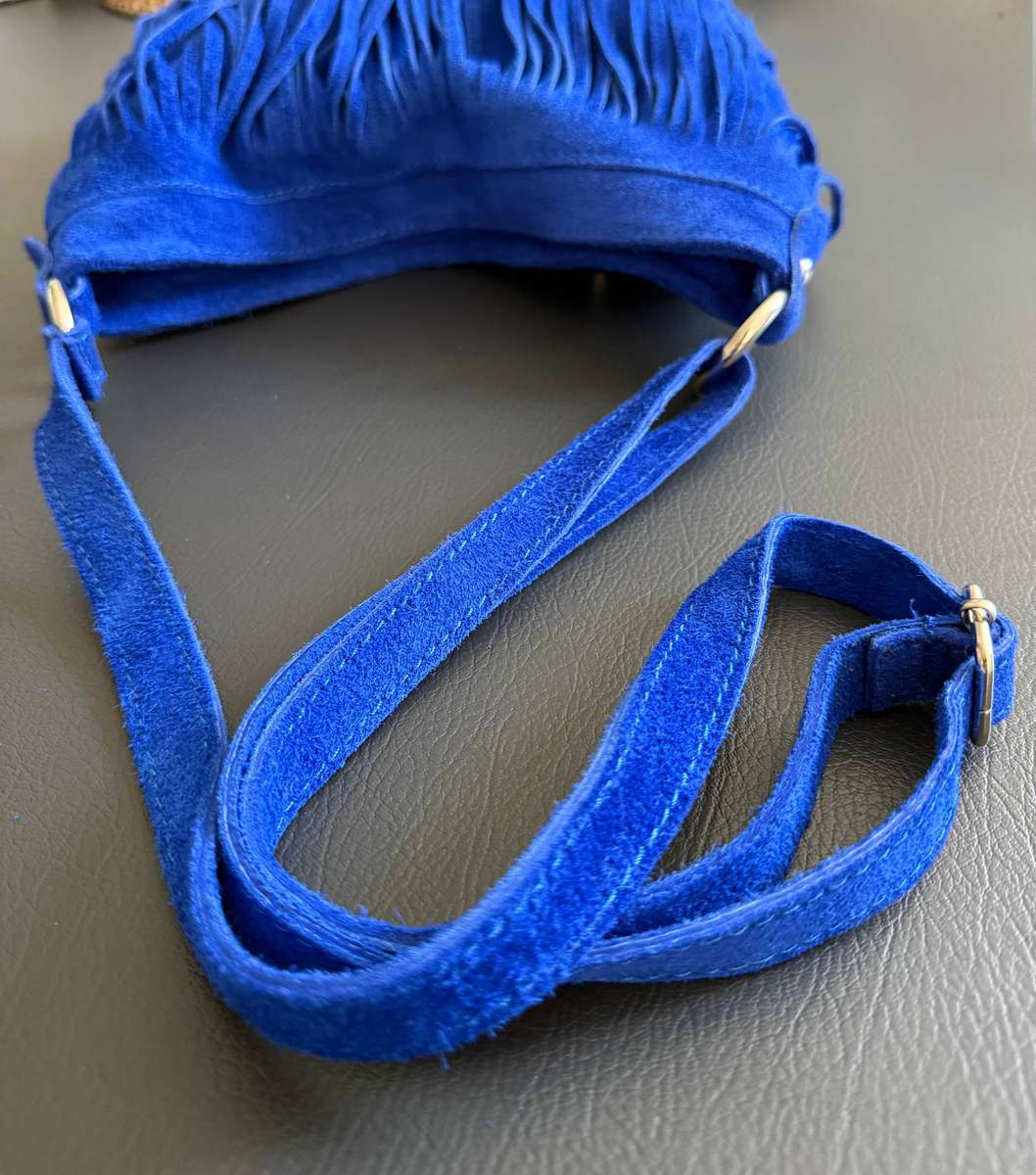 GENUINE LEATHER SHOULDER BAG