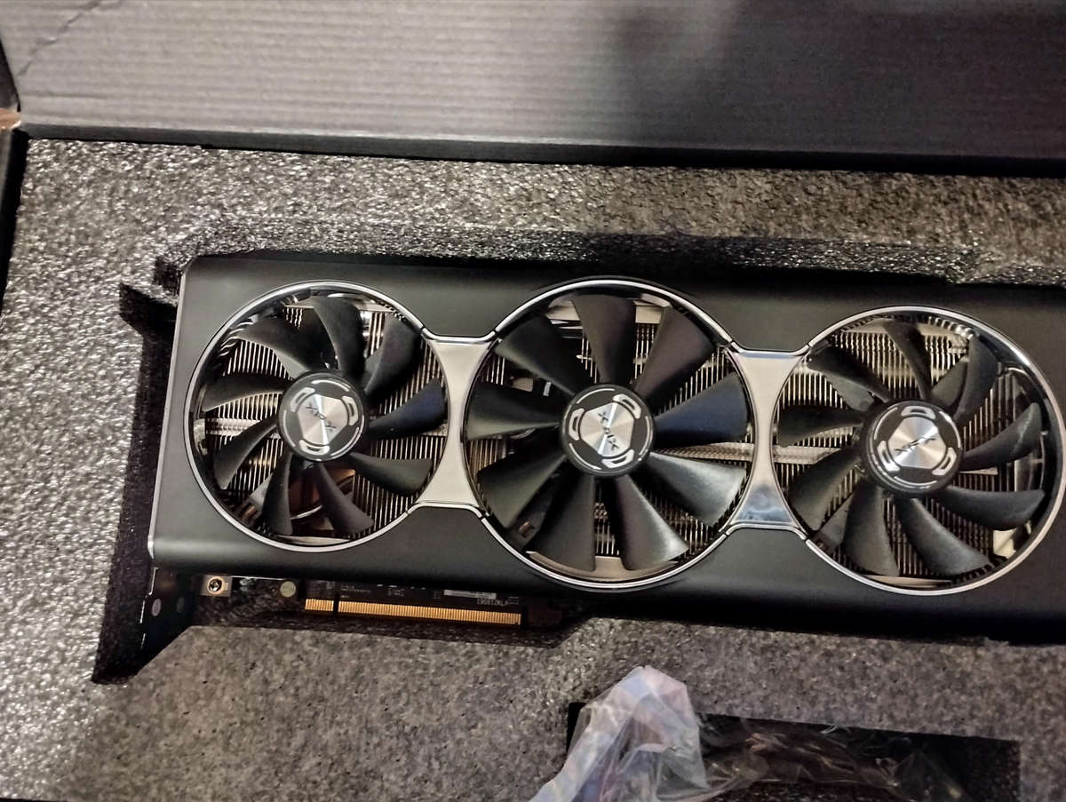 XFX AMD Radeon RX 5700 XT 8GB GDDR6 THICC III Ultra