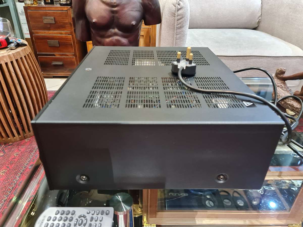 Yamaha R-S700 Amplifier