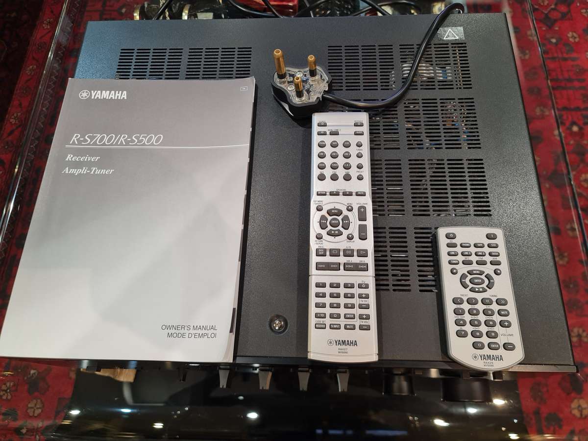 Yamaha R-S700 Amplifier