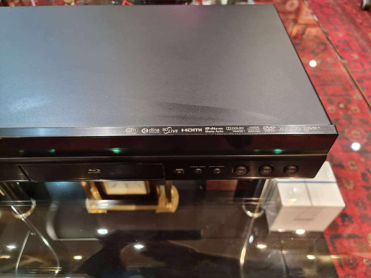 Yamaha BD-S673 Blu-ray Disc Player