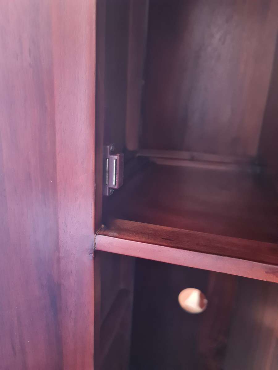 Solid Wood Plasma Stand