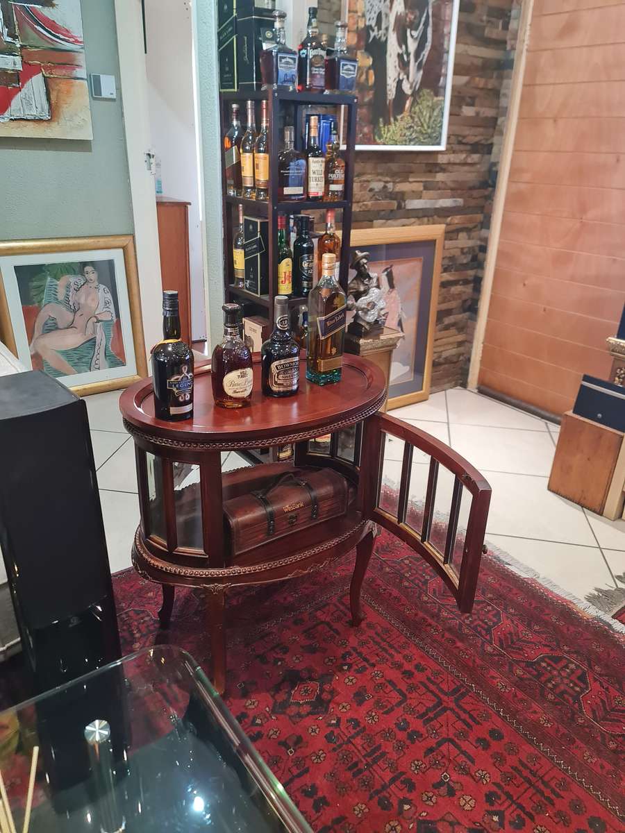 Antique Mahogany Tray Top Vitrine Table