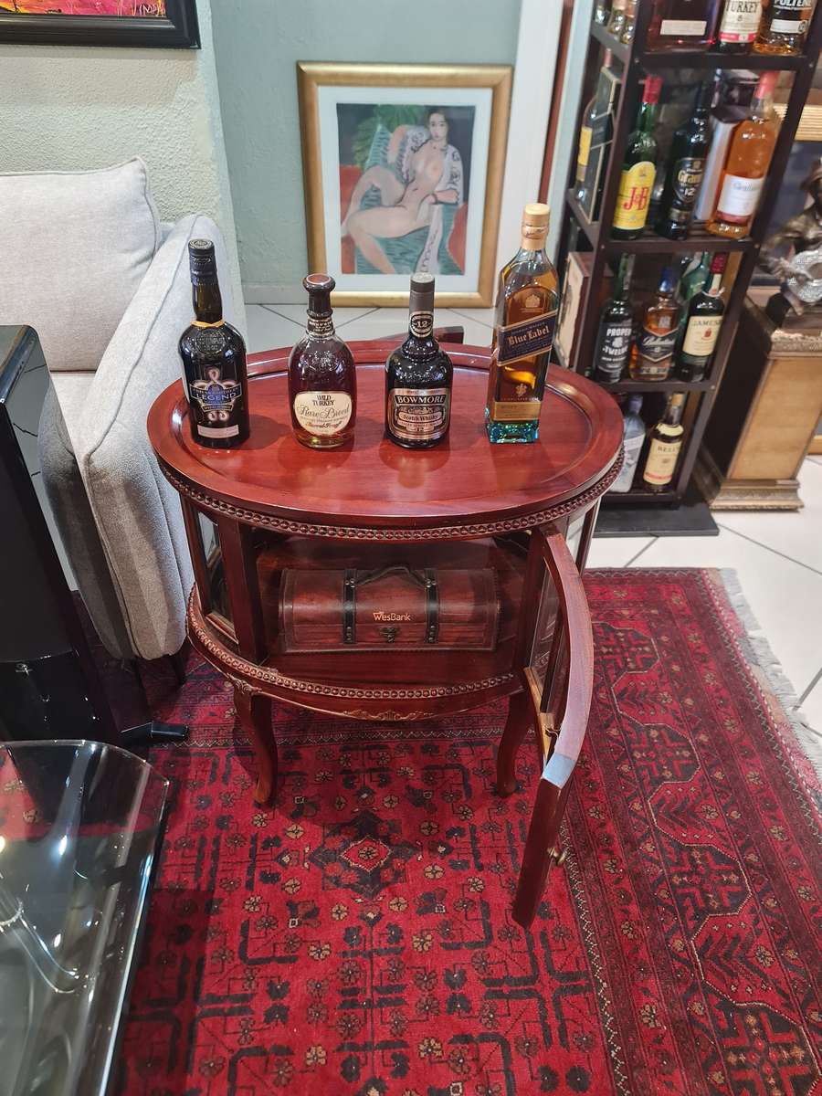 Antique Mahogany Tray Top Vitrine Table