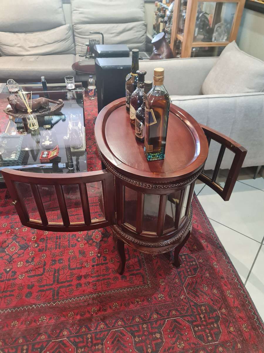 Antique Mahogany Tray Top Vitrine Table