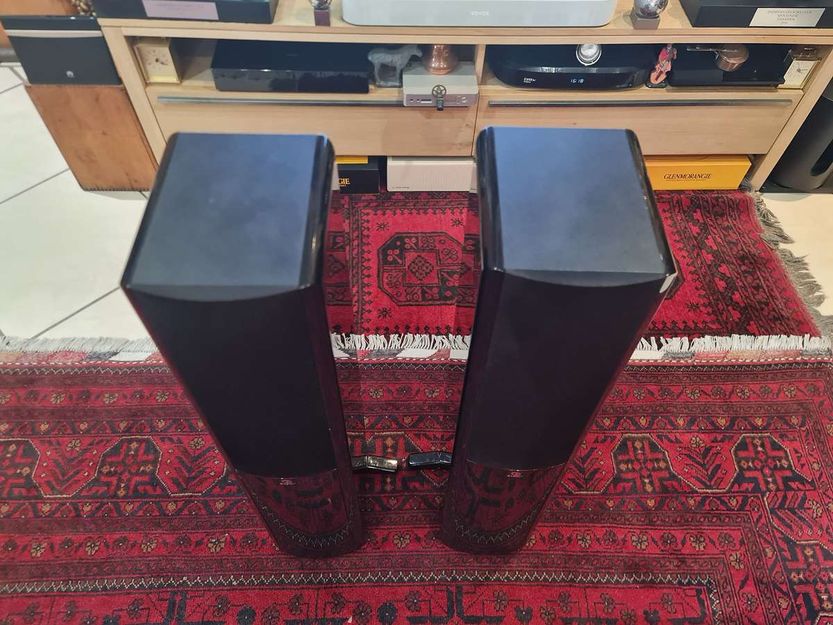 Boston Acoustics A250 Floorstanding Speakers