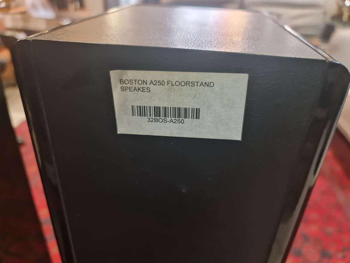 Boston Acoustics A250 Floorstanding Speakers