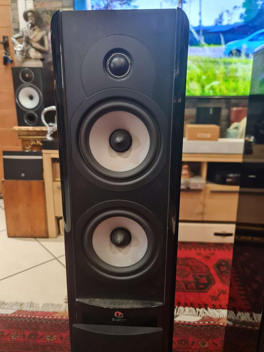 Boston Acoustics A250 Floorstanding Speakers