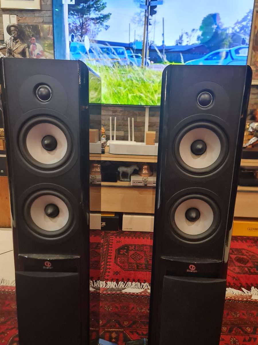 Boston Acoustics A250 Floorstanding Speakers