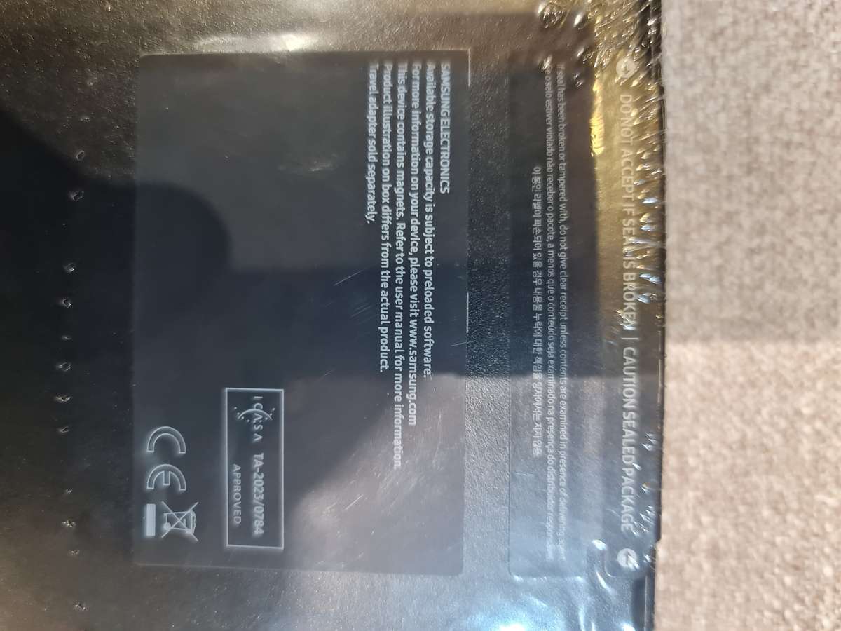 SAMSUNG GALAXY Z FOLD5 256GB - NEW.