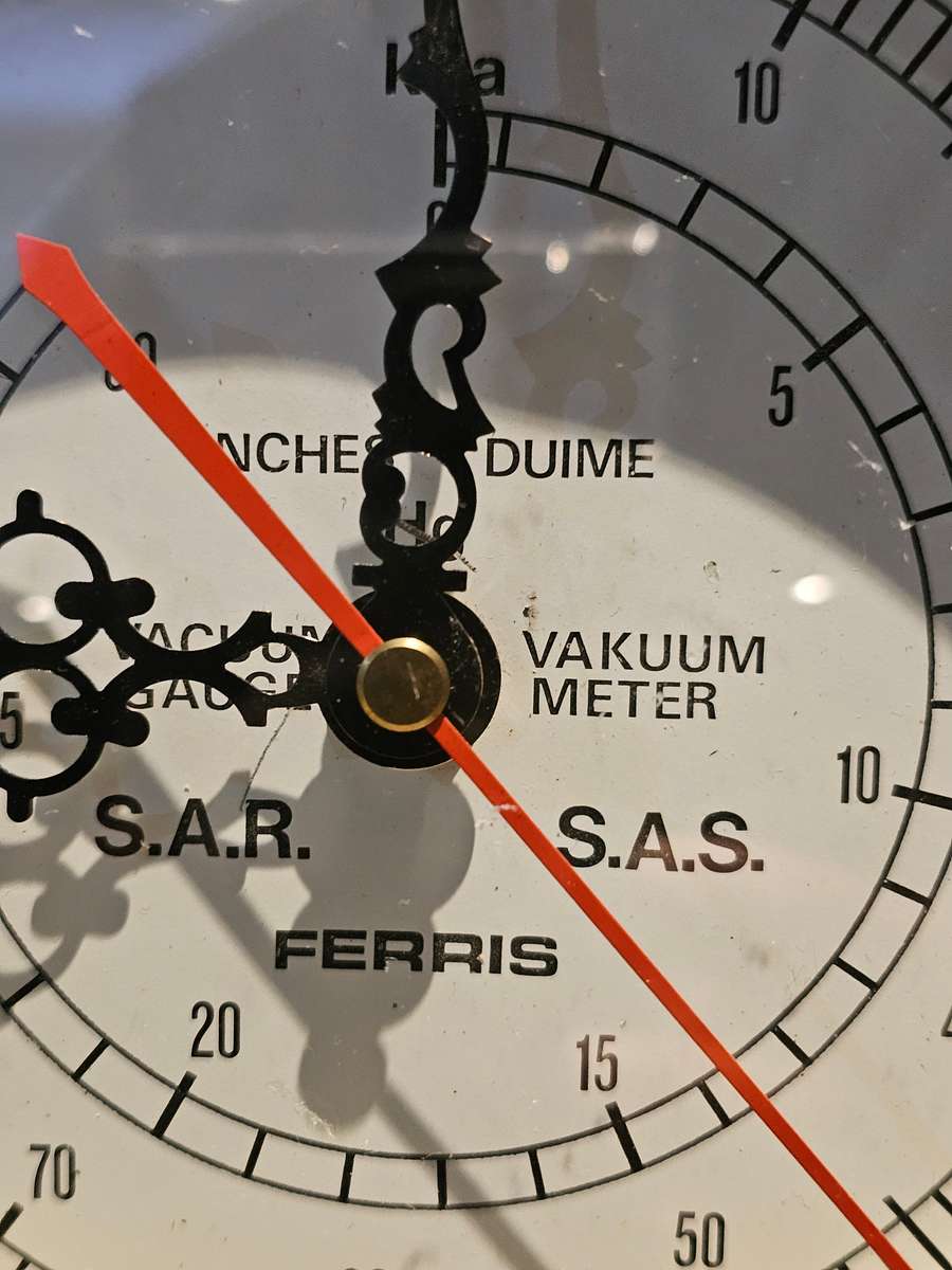 Original SAR SAS brass vacuum gauge by FERRIS