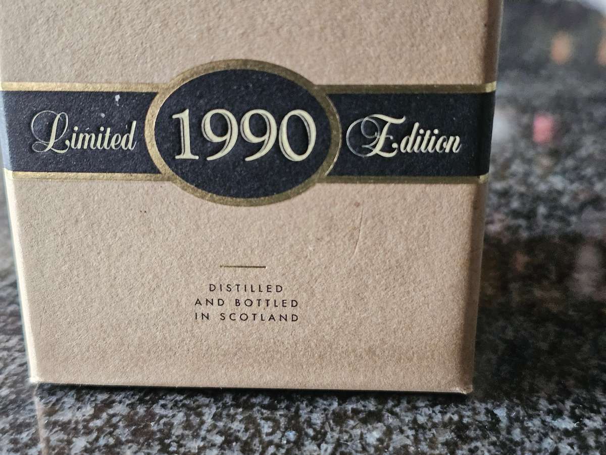 Bowmore 16 Year Old 1990 Sherry Matured Single Malt Whisky