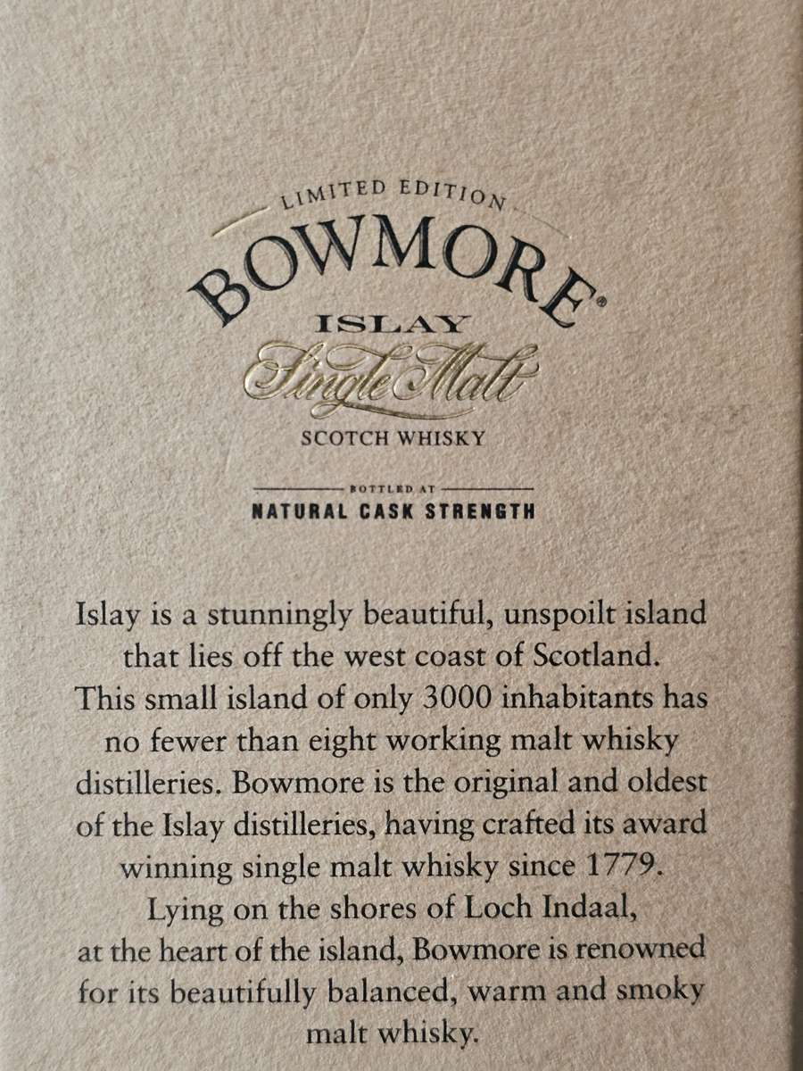 Bowmore 16 Year Old 1990 Sherry Matured Single Malt Whisky