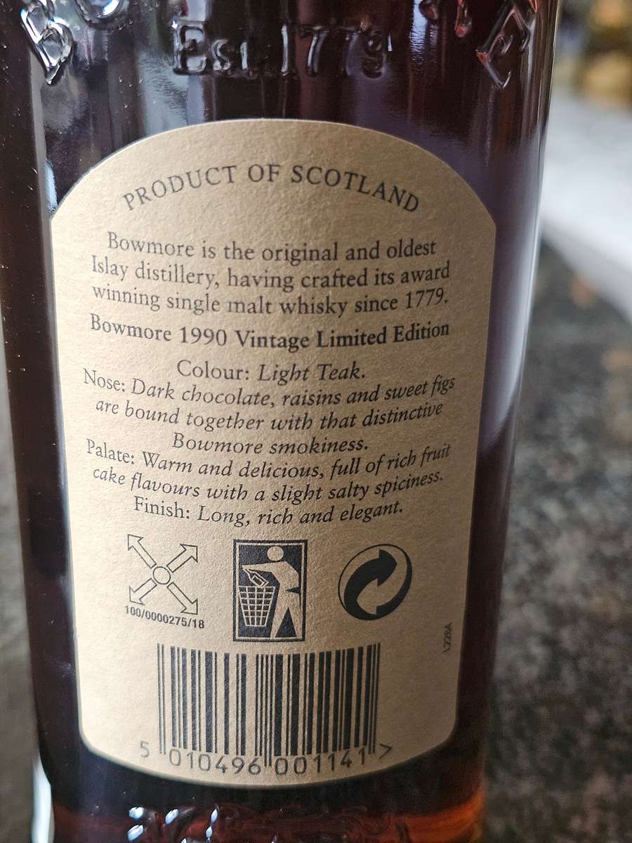 Bowmore 16 Year Old 1990 Sherry Matured Single Malt Whisky