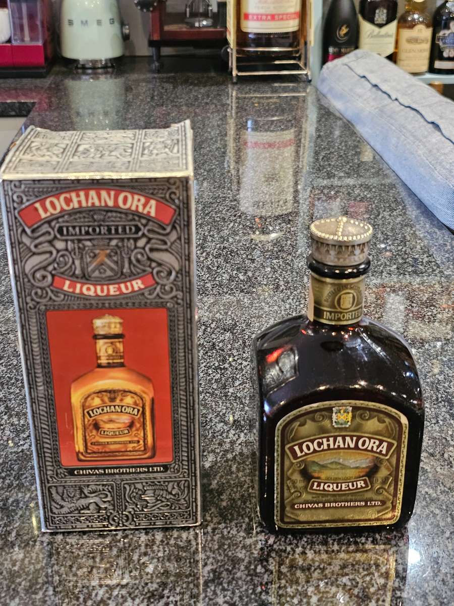 Lochan Ora Chivas Brothers Liqueur 1980s