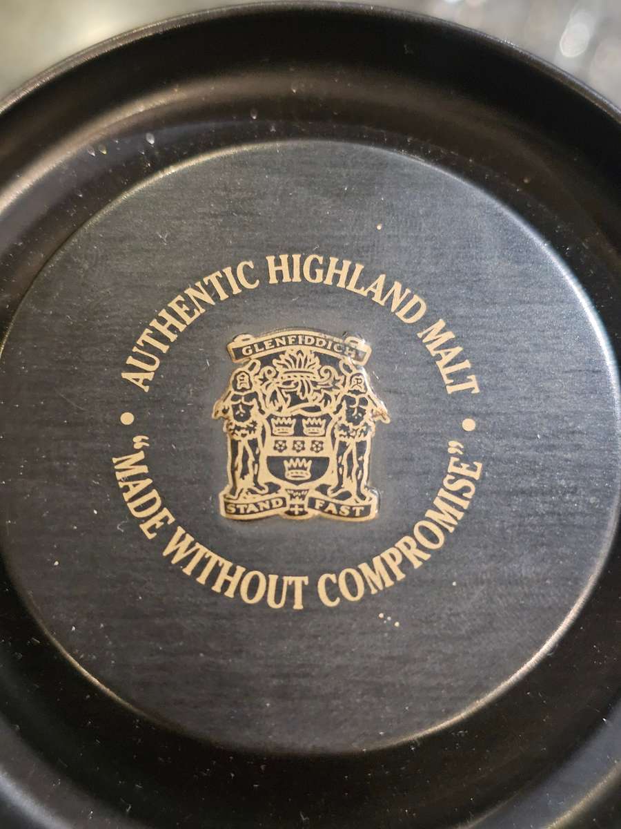 Glenfiddich 18 Year Old Ancient Reserve Speyside Single Malt Scotch Whisky Distillery Bottling