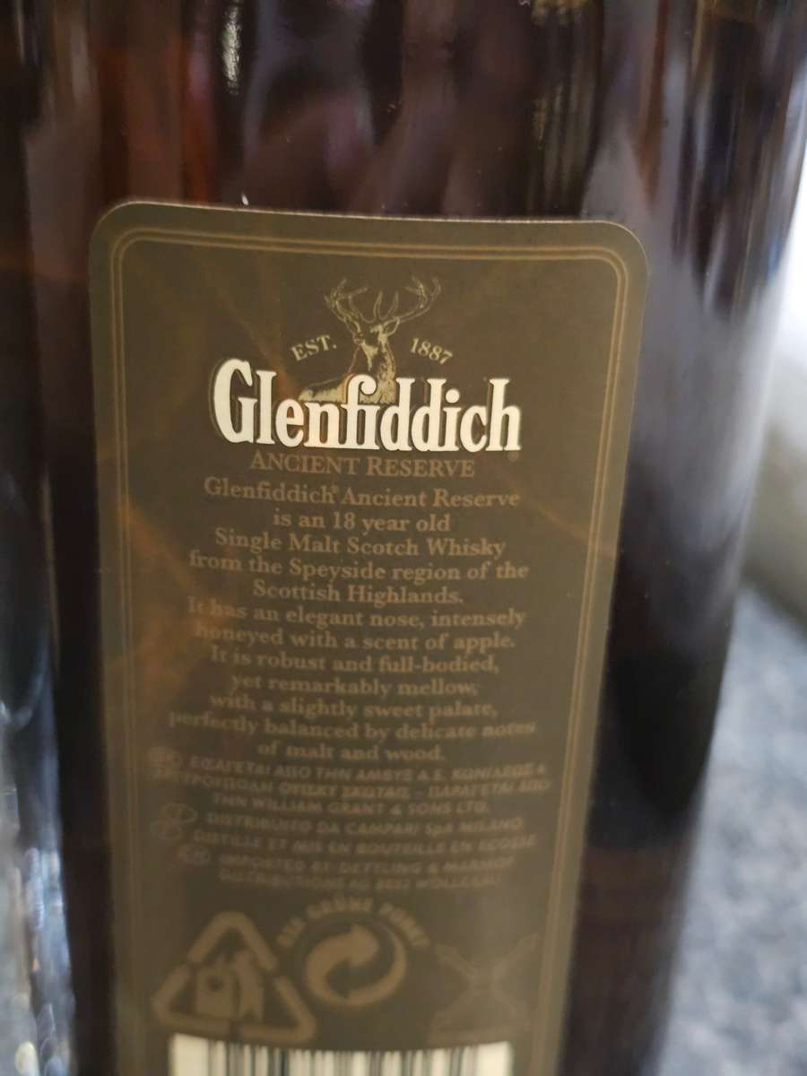 Glenfiddich 18 Year Old Ancient Reserve Speyside Single Malt Scotch Whisky Distillery Bottling
