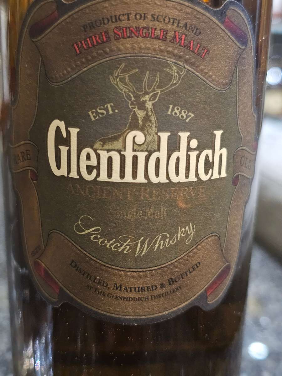 Glenfiddich 18 Year Old Ancient Reserve Speyside Single Malt Scotch Whisky Distillery Bottling