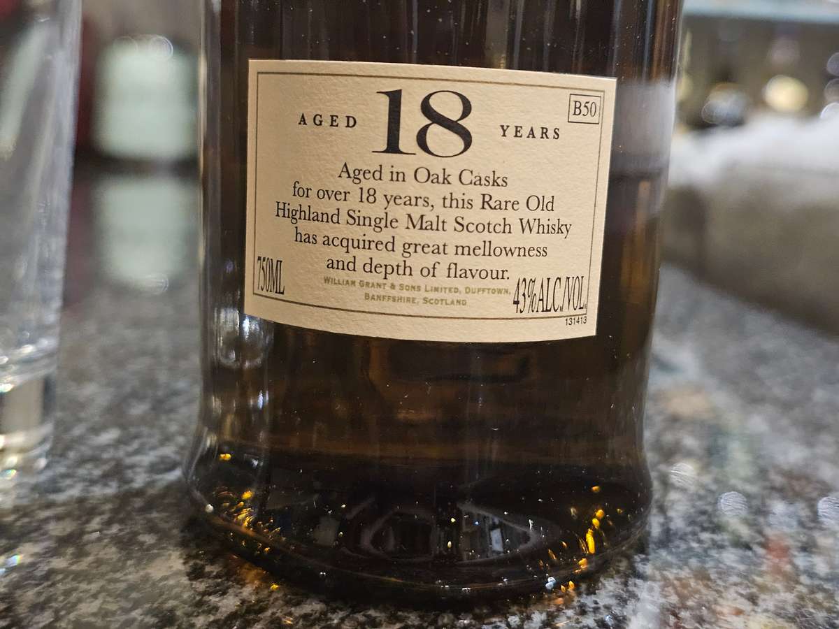 Glenfiddich 18 Year Old Ancient Reserve Speyside Single Malt Scotch Whisky Distillery Bottling