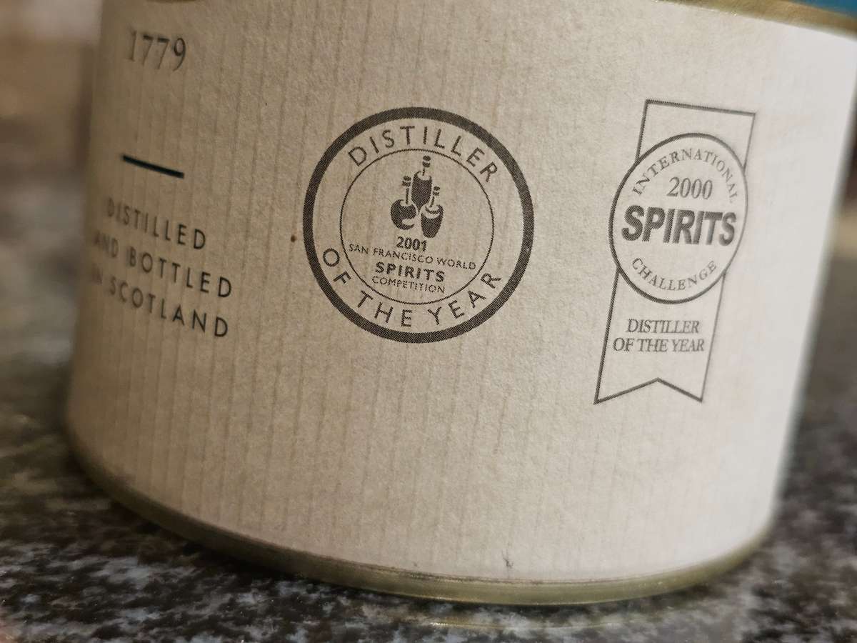 Bowmore 12 Year Old - Old Bottling Islay Single Malt Whisky