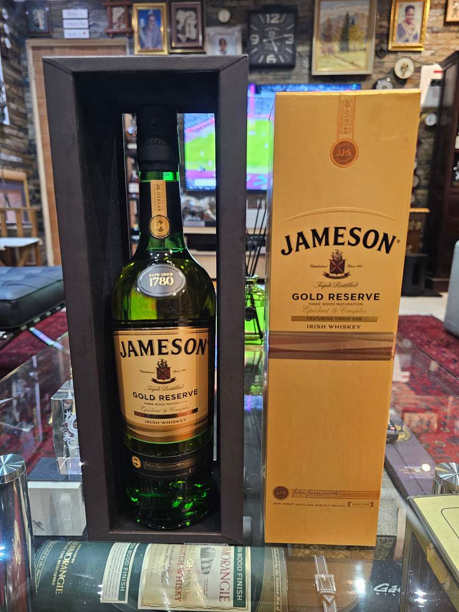 Jameson Gold Reserve Three Wood Maturation Whisky