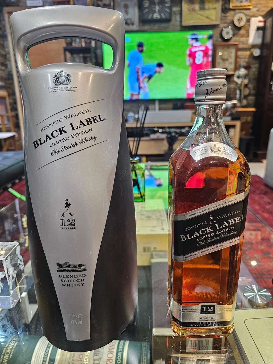 Johnnie Walker Black Label Mercedes Mclaren Whisky