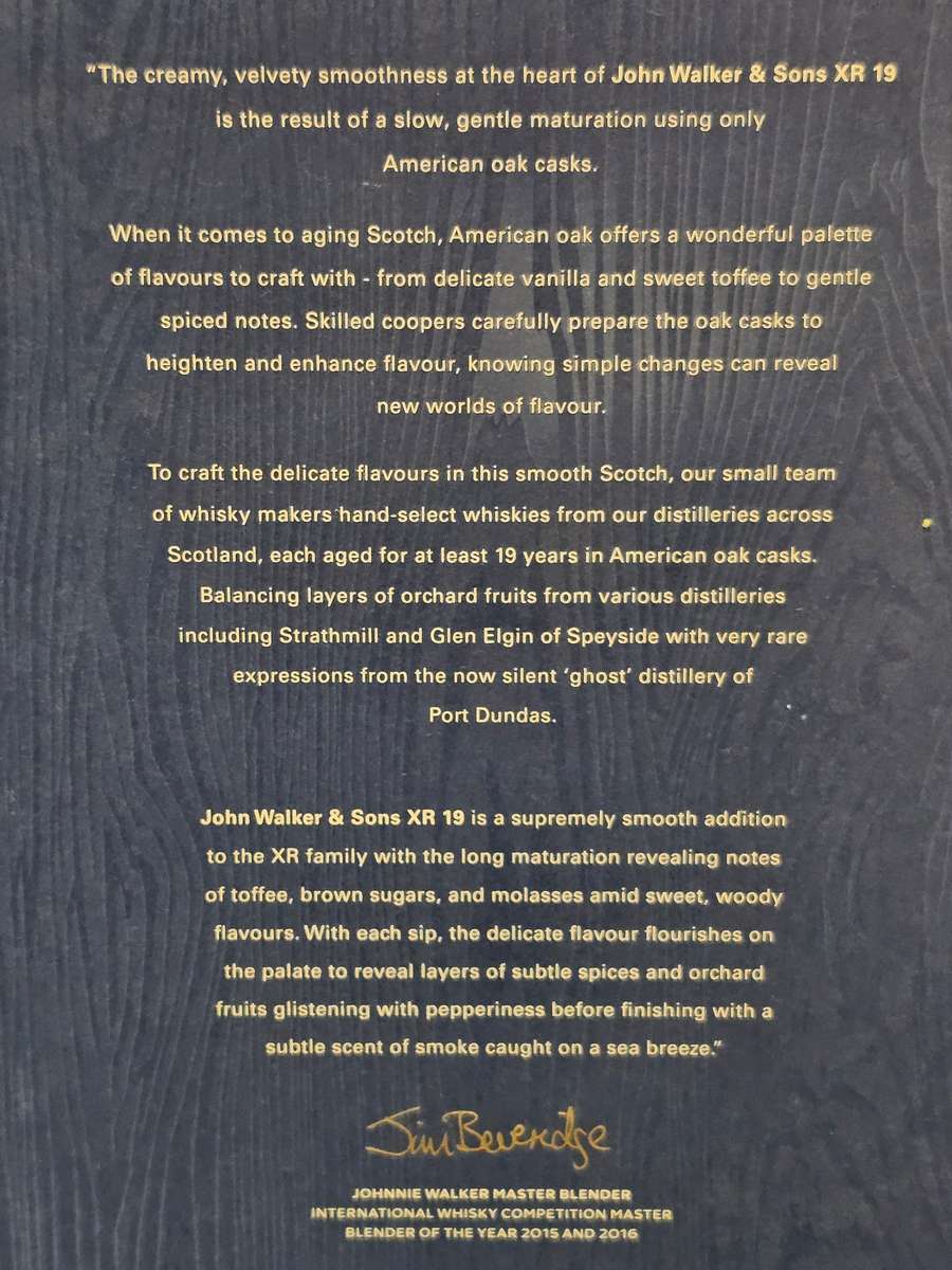 Johnnie Walker & Sons XR 19 Year Old Limited Edition Whisky