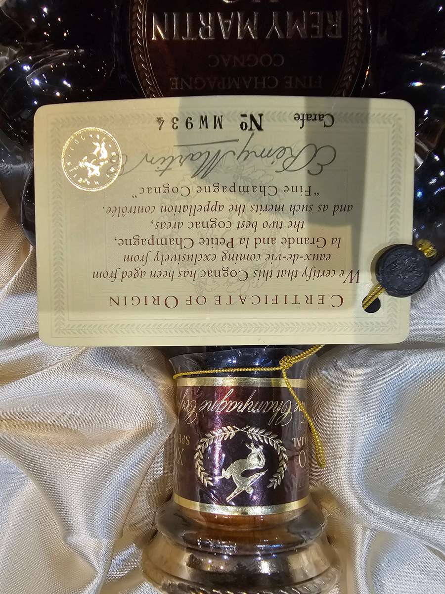 Remy martin XO Special With Certificate of Origin and 2 Cellarmasters Glasses
