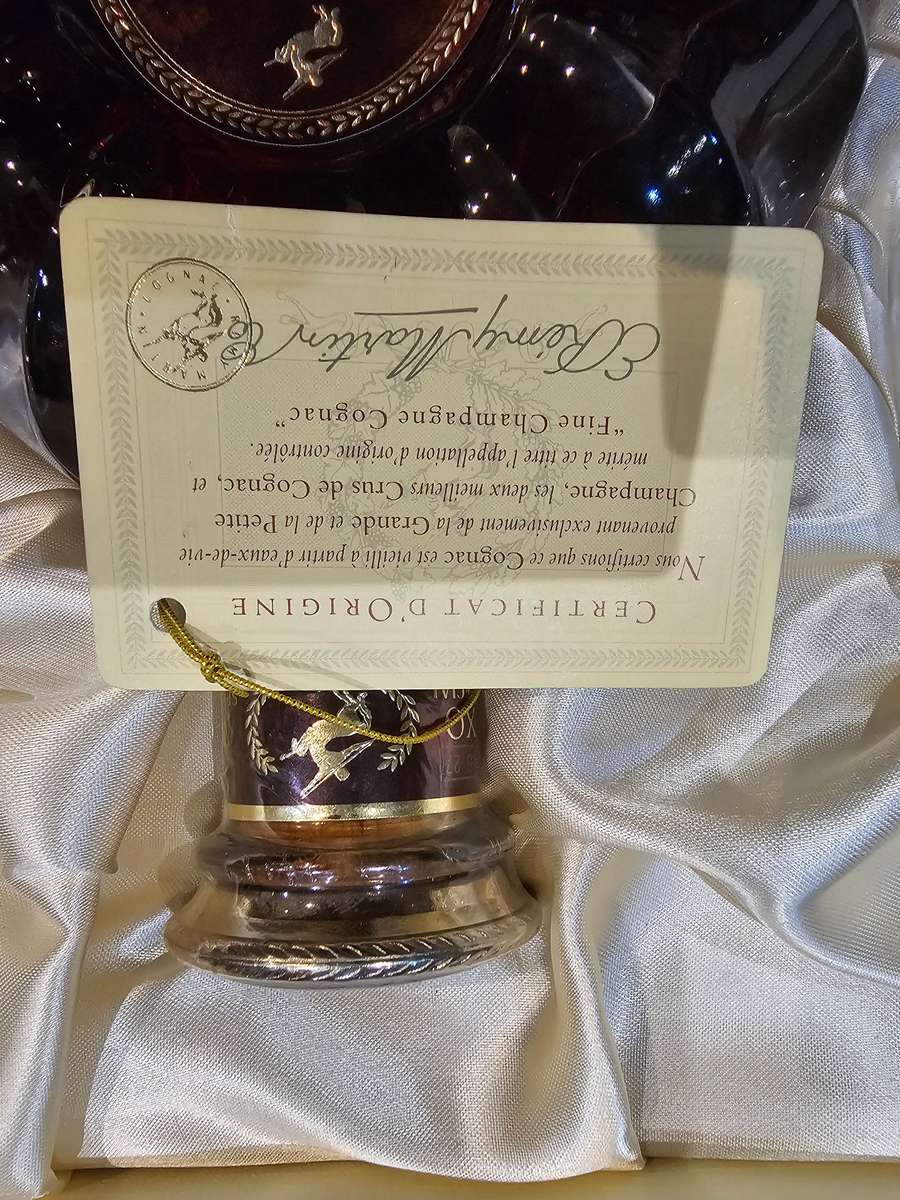 Remy martin XO Special With Certificate of Origin and 2 Cellarmasters Glasses
