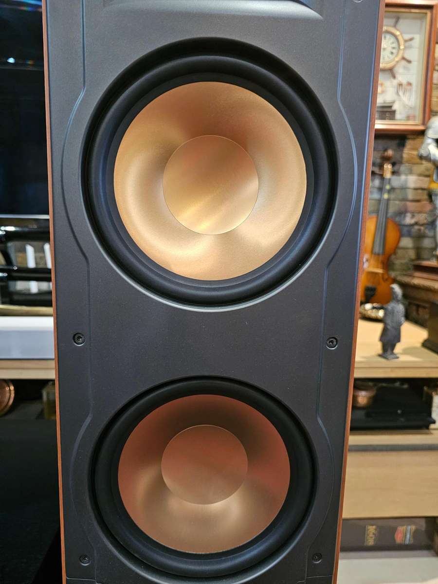Klipsch RF-82 Floor-standing, RC-62 Centre, & RW-10 Subwoofer Speakers Set