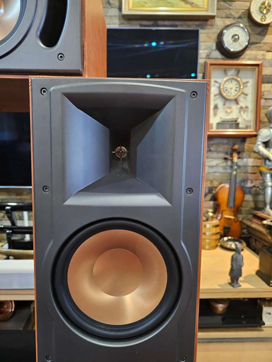 Klipsch RF-82 Floor-standing, RC-62 Centre, & RW-10 Subwoofer Speakers Set
