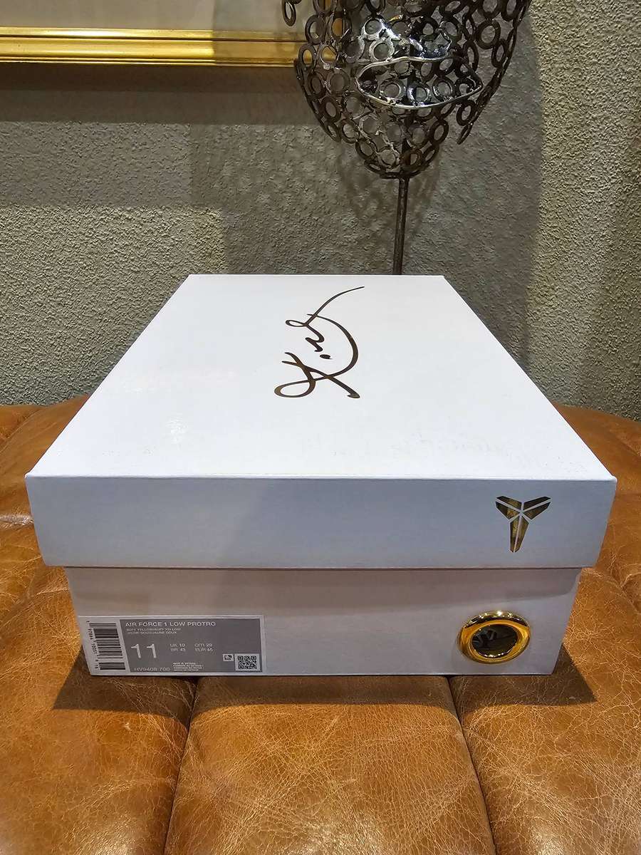 Nike Air Force 1 Low Protro Kobe Bryant  Size UK 10