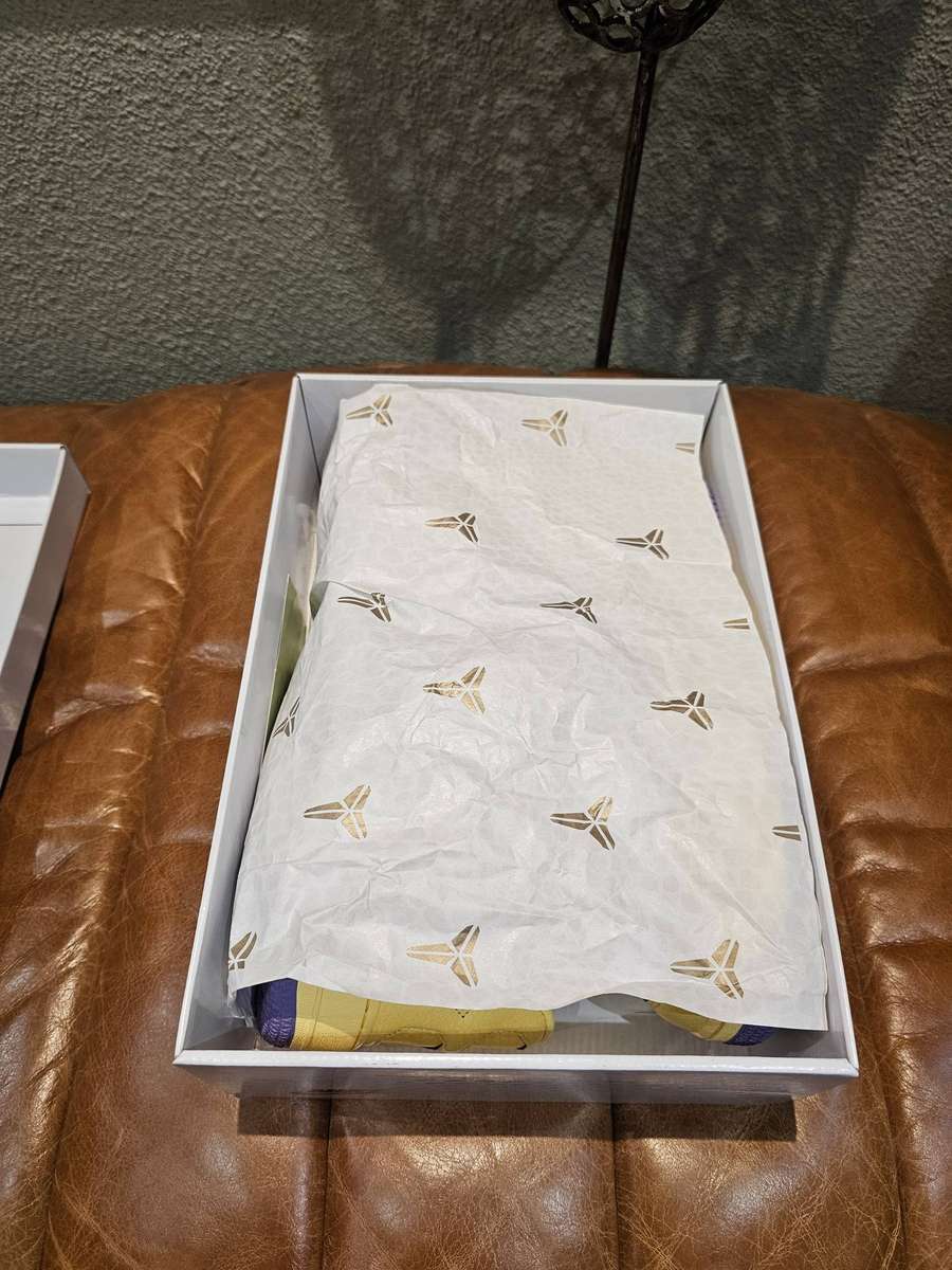 Nike Air Force 1 Low Protro Kobe Bryant  Size UK 10