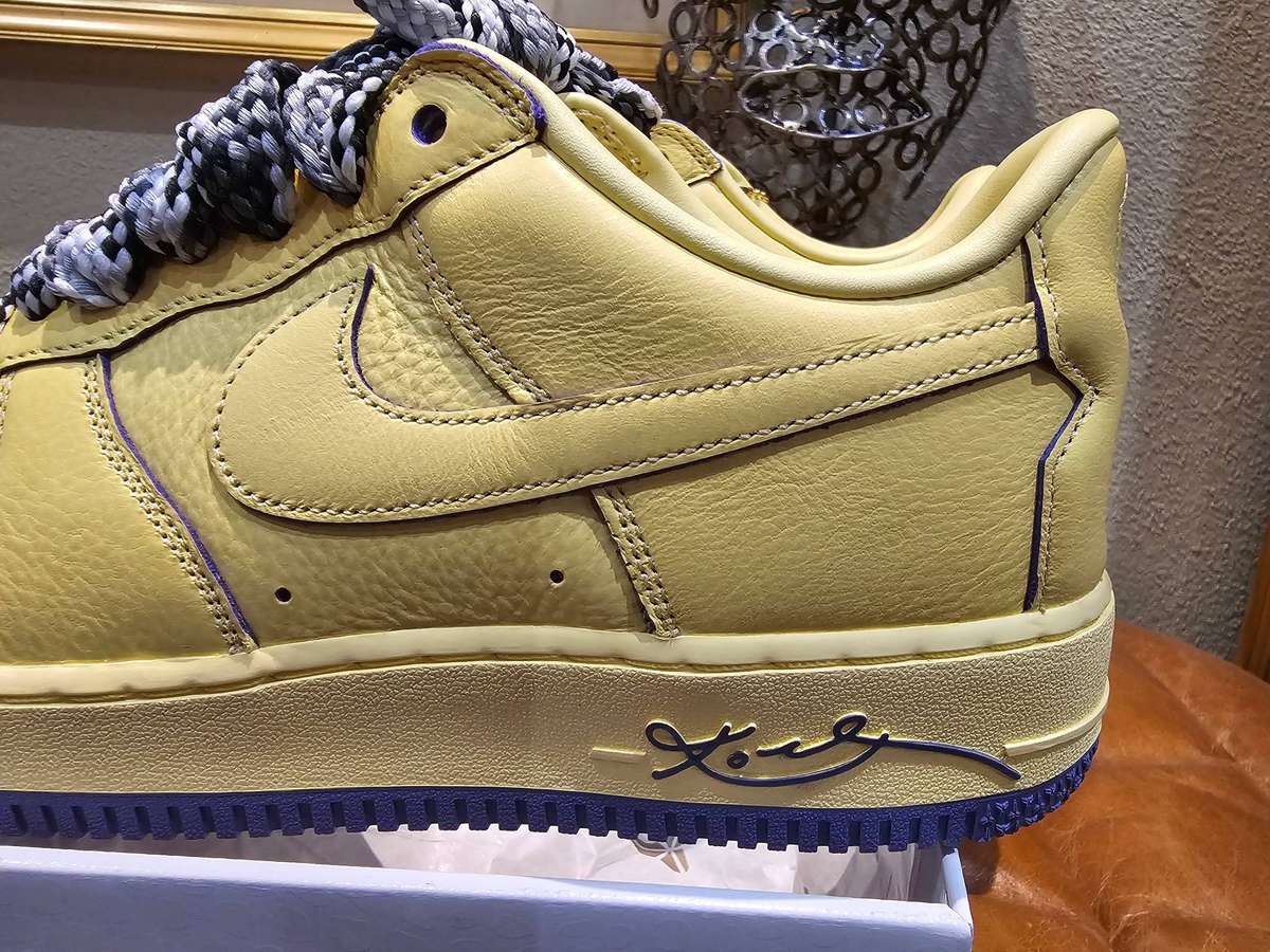 Nike Air Force 1 Low Protro Kobe Bryant  Size UK 10