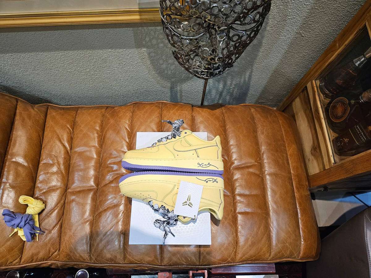 Nike Air Force 1 Low Protro Kobe Bryant  Size UK 10