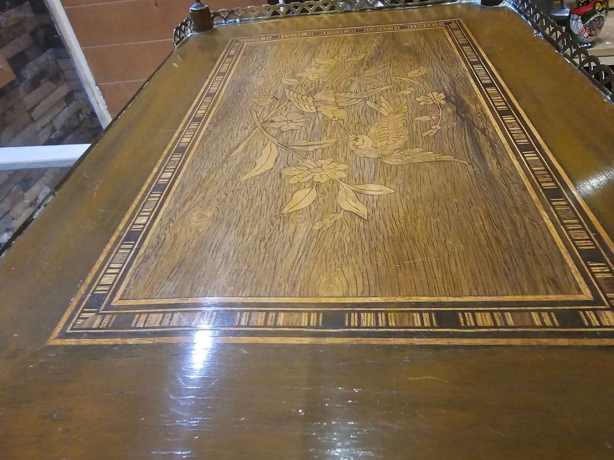 Antique Victorian Three-Tier Whatnot / Side Table (Circa 1900)