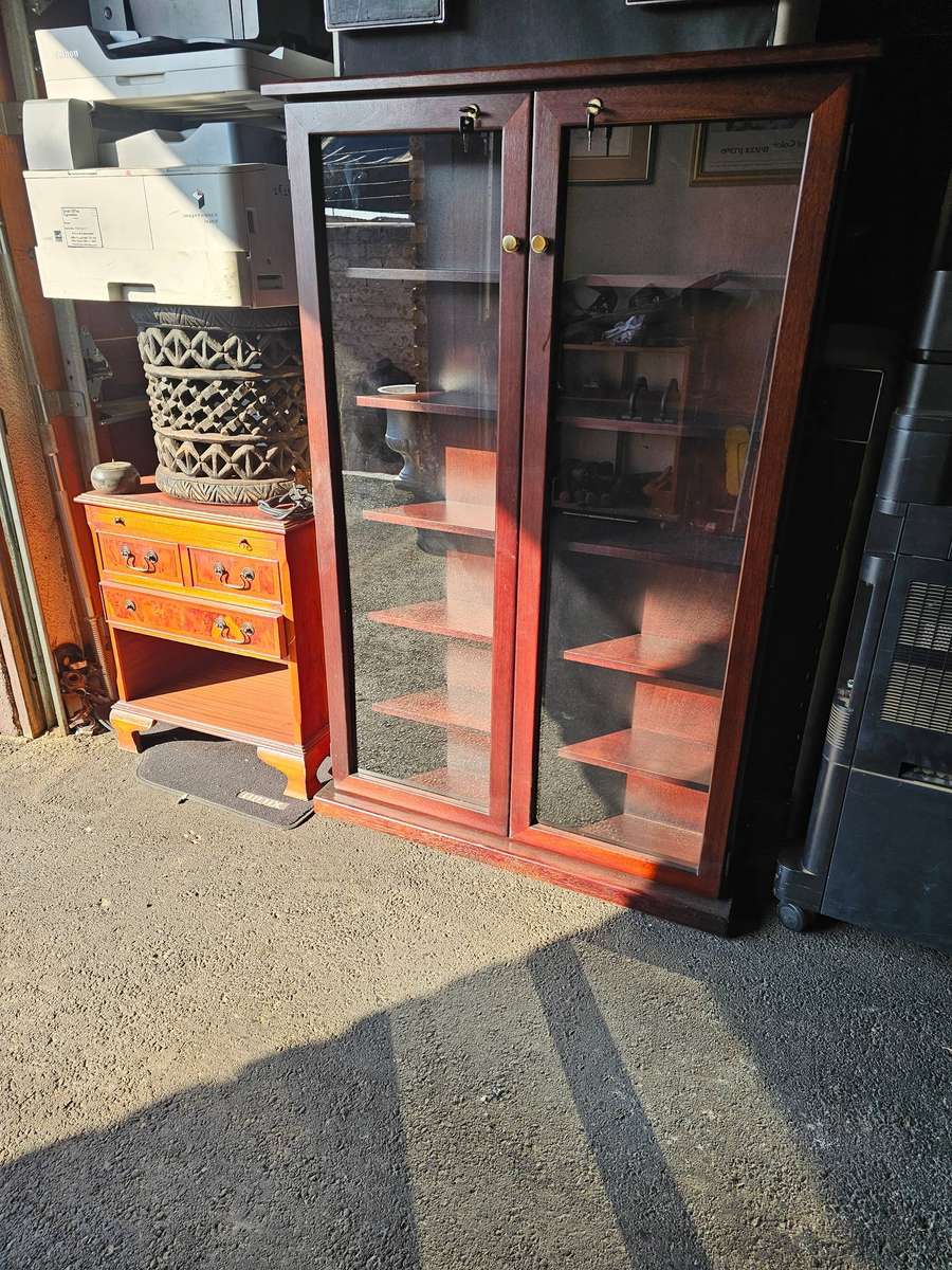 Mahogany Cabinet Bookcase With Glass Doors