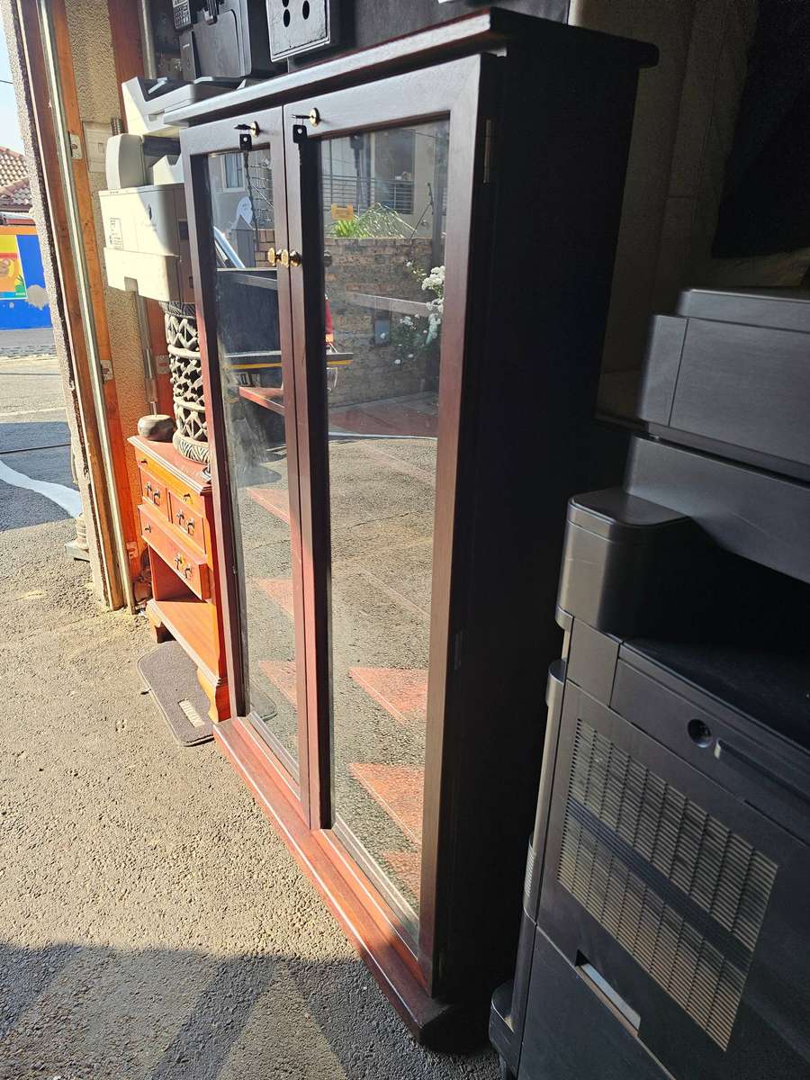 Mahogany Cabinet Bookcase With Glass Doors