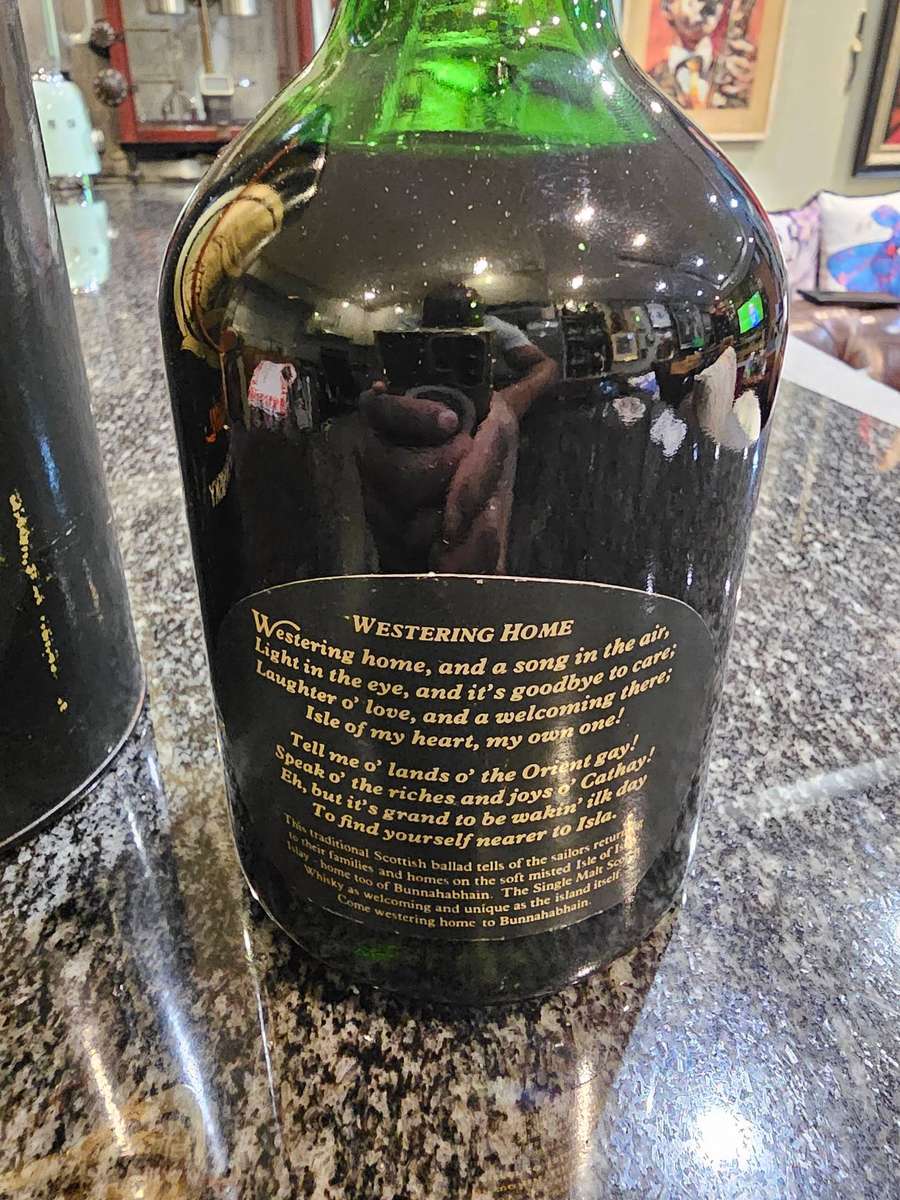 Bunnahabhain Single Malt Scotch Whisky. 1980's bottling.