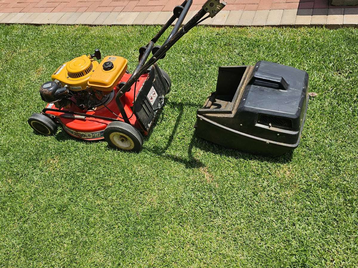 Tandem Mirage 45 Petrol Lawnmower with Robin EC10 Engine