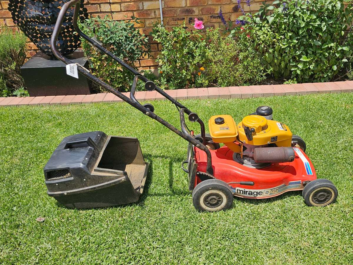 Tandem Mirage 45 Petrol Lawnmower with Robin EC10 Engine